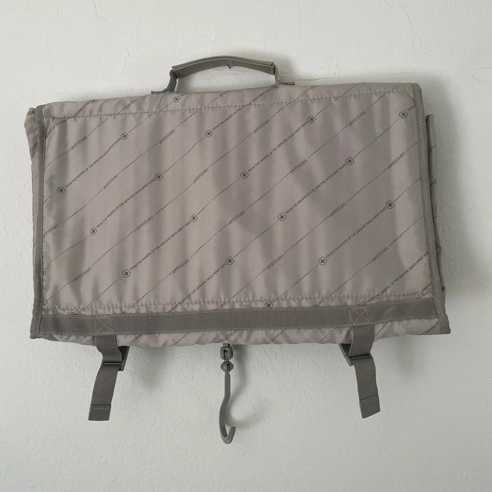 Swiss Gear Garment Bag Accessory‎ Sleeve Swissgear Travel Hanging Beige Trifold